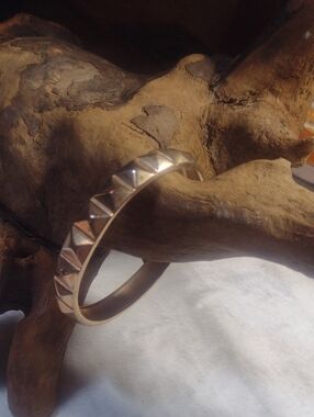Vintage Gold Pyramid Stud Bangle Bracelet